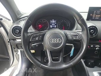 2018 Audi A3 Sedan Premium – miniatura 10