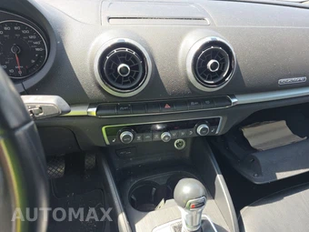 2018 Audi A3 Sedan Premium – miniatura 11