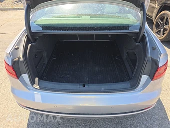 2018 Audi A4 Sedan Premium Plus w/Technology Value Pkg - miniatura 16