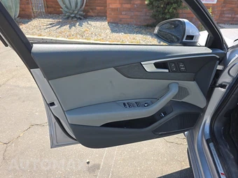 2018 Audi A4 Sedan Premium Plus w/Technology Value Pkg - miniatura 9