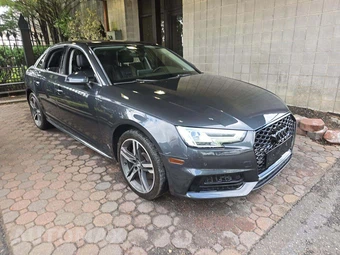 2018 Audi A4 Sedan Premium Plus w/Technology Value Pkg – miniatura 4