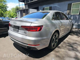 2018 Audi A4 Sedan Premium Plus – miniatura 3