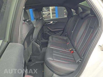 2018 Audi A4 Sedan Premium Plus – miniatura 13