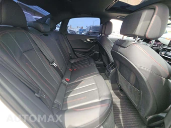 2018 Audi A4 Sedan Premium Plus – miniatura 16