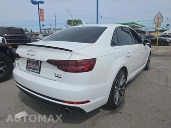 2018 Audi A4 Sedan Premium Plus – miniatura 3
