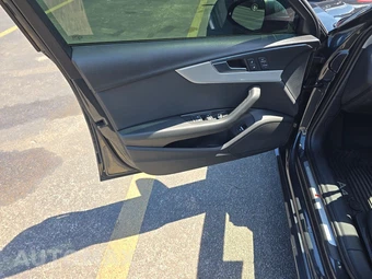 2018 Audi A4 Sedan Premium - miniatura 9