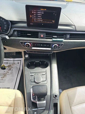 2018 Audi A4 Sedan Premium – miniatura 11