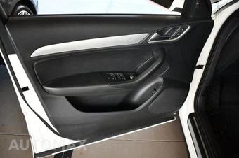 2018 Audi Q3 2.0T Premium Plus - miniatura 11