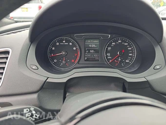 2018 Audi Q3 2.0T Premium – miniatura 9