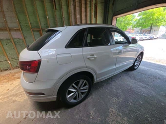 2018 Audi Q3 2.0T Premium – miniatura 3