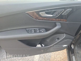 2018 Audi Q7 3.0T Prestige – miniatura 9