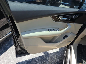 2018 Audi Q7 3.0T Prestige – miniatura 9