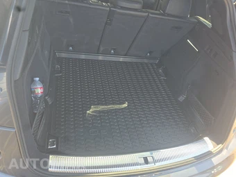 2018 Audi SQ5 Prestige – miniatura 16