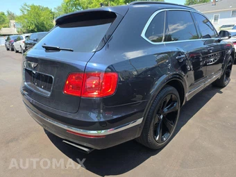 2018 Bentley Bentayga Activity Edition - miniatura 3