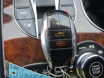 2018 Bentley Bentayga Activity Edition - miniatura 8