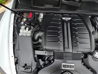 2018 Bentley Bentayga Mulliner W12 - miniatura 21