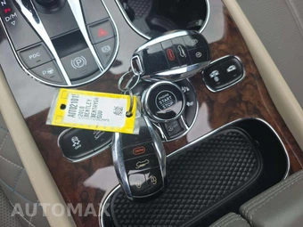 2018 Bentley Bentayga Mulliner W12 - miniatura 8