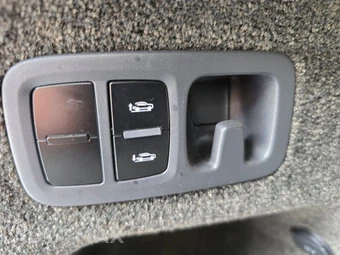 2018 Bentley Bentayga Onyx - miniatura 44