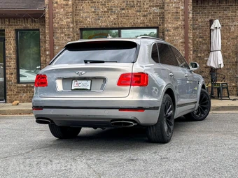 2018 Bentley Bentayga W12 - miniatura 4