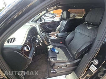 2018 Bentley Bentayga W12 - miniatura 3