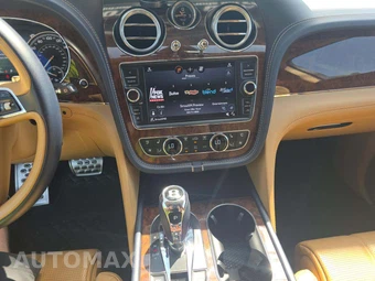 2018 Bentley Bentayga W12 - miniatura 10