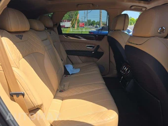 2018 Bentley Bentayga W12 - miniatura 16