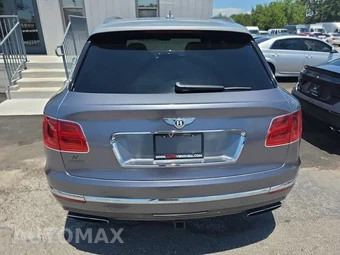 2018 Bentley Bentayga W12 - miniatura 5