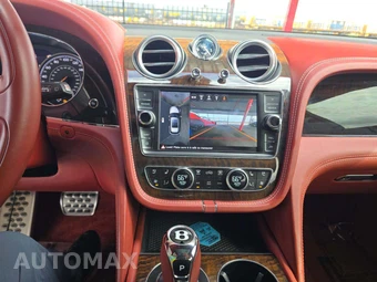 2018 Bentley Bentayga W12 - miniatura 10