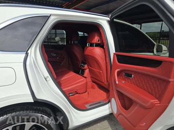 2018 Bentley Bentayga W12 - miniatura 16