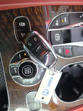 2018 Bentley Bentayga W12 - miniatura 8