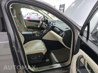 2018 Bentley Bentayga W12 - miniatura 18