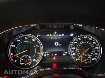 2018 Bentley Bentayga W12 - miniatura 12
