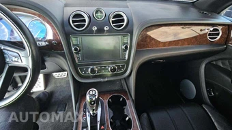 2018 Bentley Bentayga W12 - miniatura 18