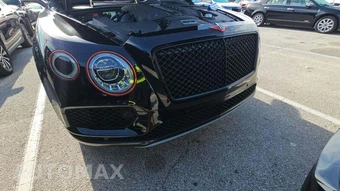 2018 Bentley Bentayga W12 - miniatura 45