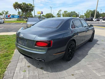 2018 Bentley Flying Spur V8 - miniatura 3