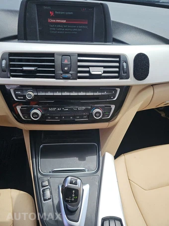2018 BMW 3 Series Sedan 320i - miniatura 11