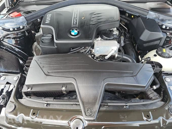 2018 BMW 3 Series Sedan 320i - miniatura 15