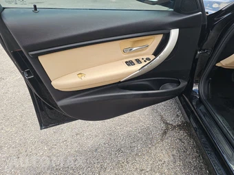 2018 BMW 3 Series Sedan 320i - miniatura 9