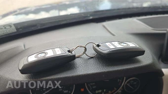 2018 BMW 3 Series Sedan 320i - miniatura 18