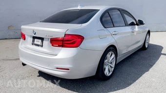 2018 BMW 3 Series Sedan 320i - miniatura 18