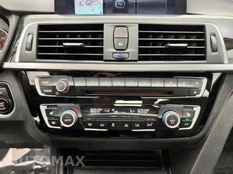 2018 BMW 3 Series Sedan 320i xDrive - miniatura 13