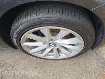 2018 BMW 3 Series Sedan 320i xDrive - miniatura 25
