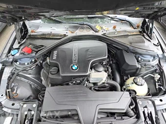 2018 BMW 3 Series Sedan 320i xDrive - miniatura 27