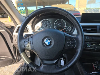 2018 BMW 3 Series Sedan 320i xDrive - miniatura 10
