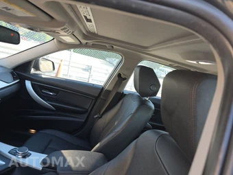 2018 BMW 3 Series Sedan 320i xDrive - miniatura 18