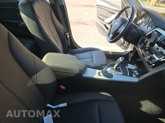 2018 BMW 3 Series Sedan 320i xDrive - miniatura 8