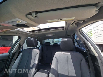 2018 BMW 3 Series Sedan 320i xDrive - miniatura 11