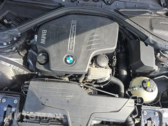 2018 BMW 3 Series Sedan 320i xDrive - miniatura 15
