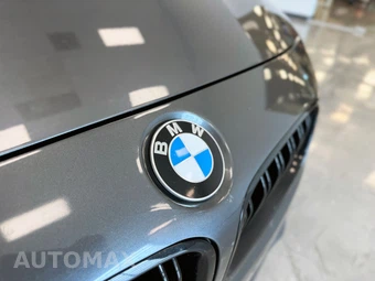 2018 BMW 3 Series Sedan 328d - miniatura 15