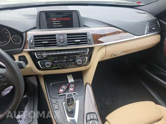 2018 BMW 3 Series Sedan 330i xDrive - miniatura 10